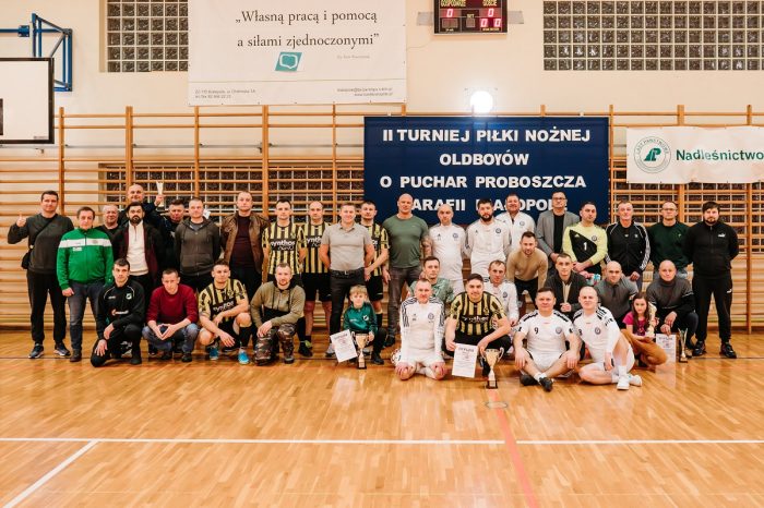 Miniaturka artykułu II Międzypowiatowy Turniej w piłkę nożną halową o Puchar Proboszcza Parafii Białopole