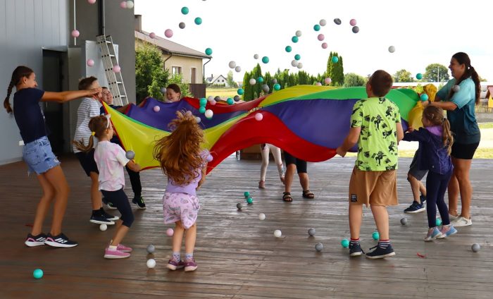Miniaturka artykułu Pożegnanie wakacji – gry i zabawy dla dzieci